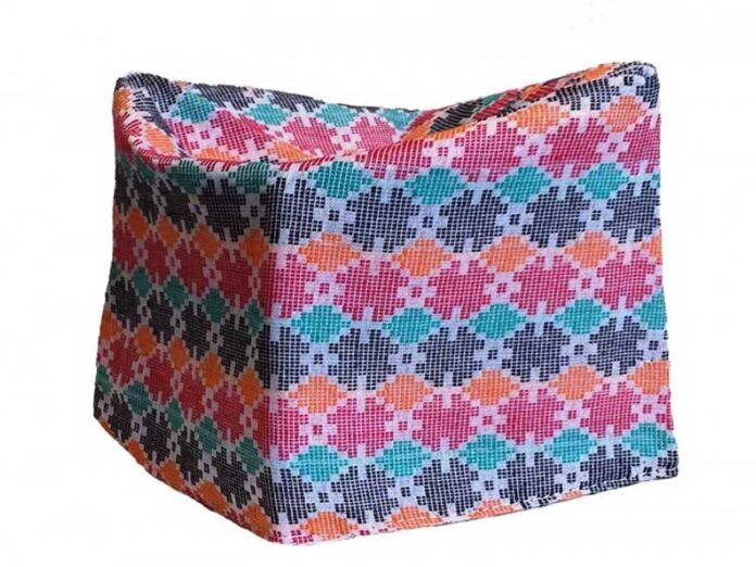 Dhakatopi-topi